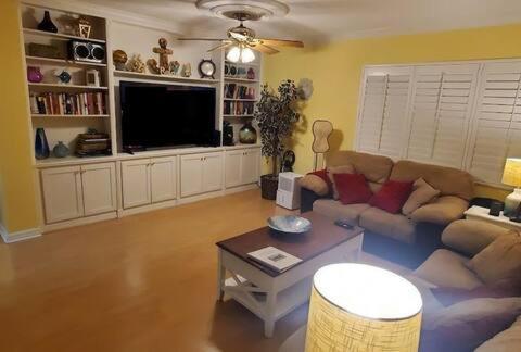 Large Lush Oasis Paradise By Fll Beach And Galleria - 2Bd 2Ba Daire Fort Lauderdale Dış mekan fotoğraf